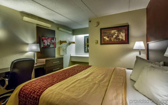 Clarion Pointe Kennesaw Town Center