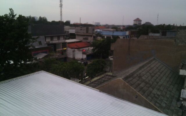 Family Guest House Barata Jaya 48