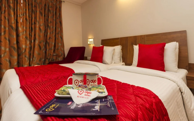 OYO 16033 Hotel Cartier Biznotel