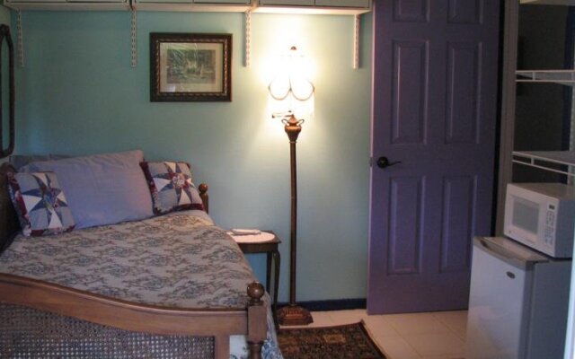 Plumeria Hill Bed & Breakfast