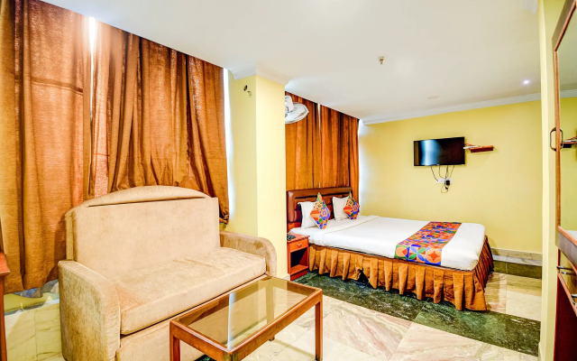 FabExpress Raj Palace