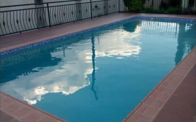 3 Bedrooms Exclusive Apartment in Kaludu