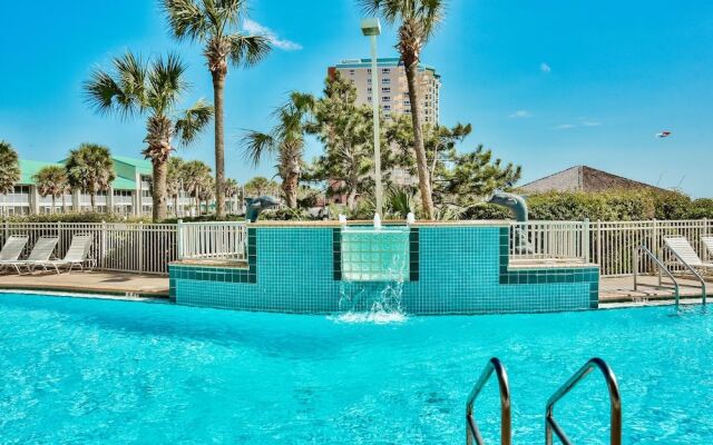 Pelican Beach Resort by Colasan