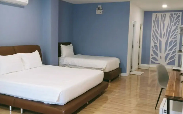 J-Boutique Hotel
