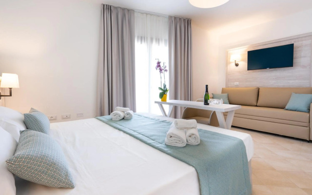 Отель Red Sun Village