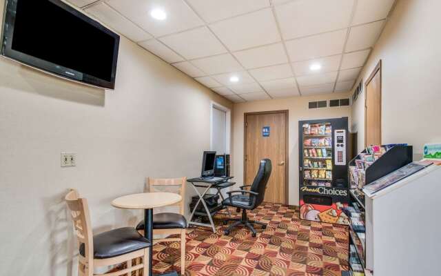 Econo Lodge Mechanicsburg