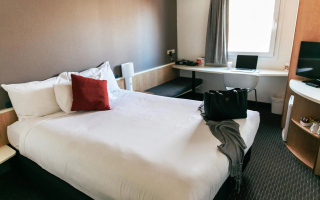 ibis Newcastle