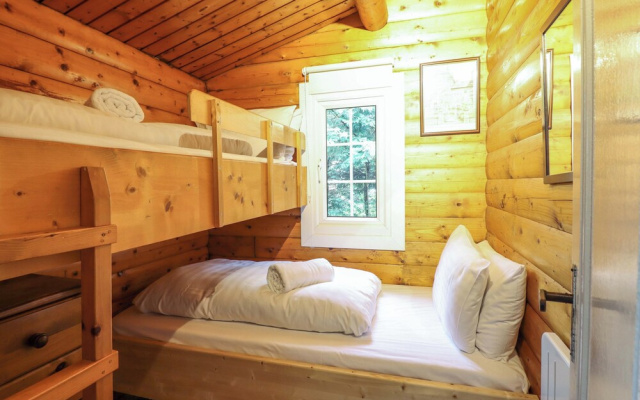 Y Bwthyn Pren, Cabin 209,