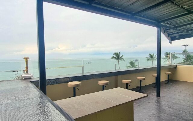 Happy Jomtien - Beachfront