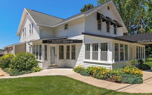 Saugatuck Harbor House