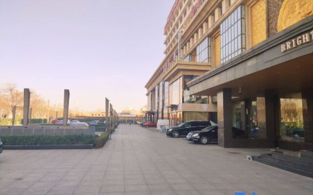 Yihai Pearl Hotel Tianjin