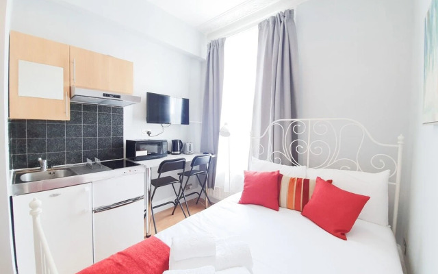 Modern Studio in the Heart of Acton