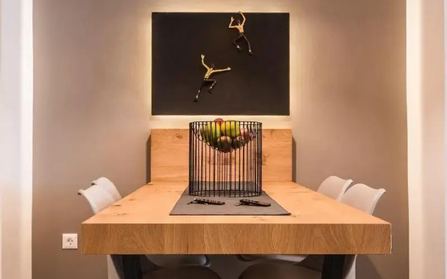 Acropolis Luxury Living
