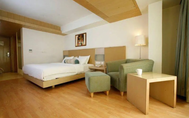 Mango Suites Apex