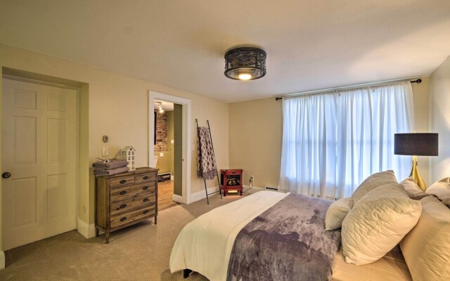Charming Apt W/patio: Walk to Downtown Albany