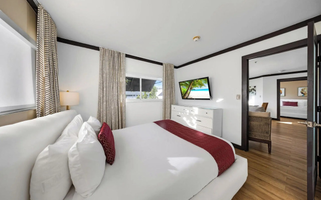 The Shoreline Suites