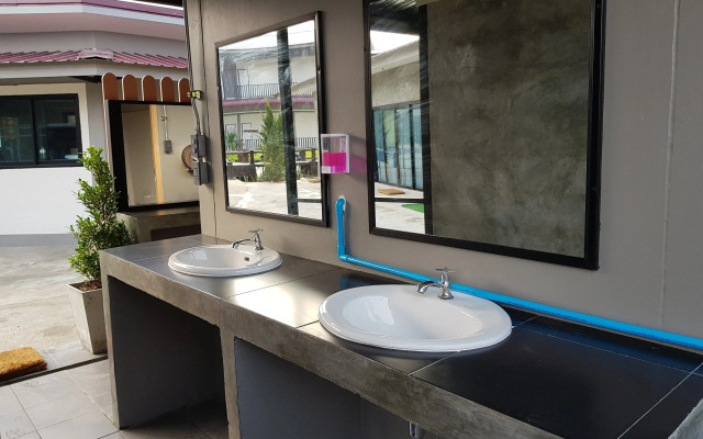 Chadaporn Mae Chaem Hotel