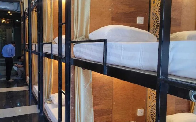 Hangover Hostel Patong