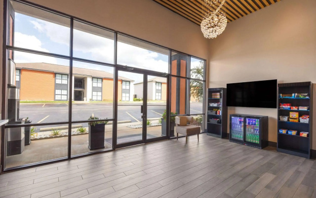 Ramada by Wyndham Studio Suites Dothan
