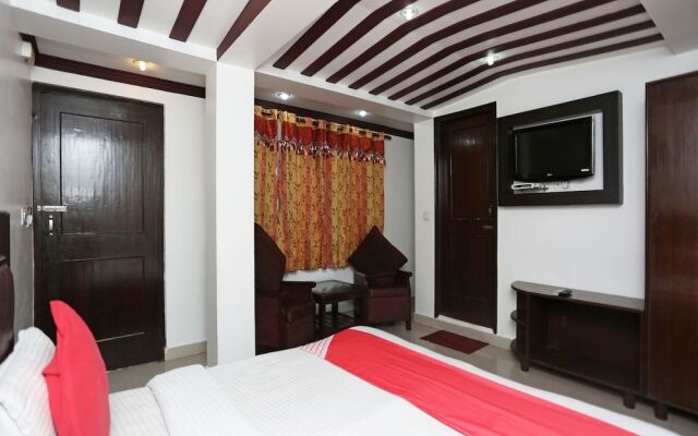 Ratan Hotel By OYO Rooms