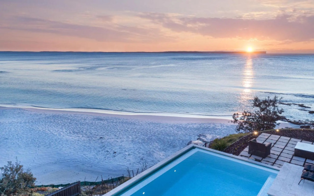 Horizons at Hyams Beach 4pm Check Out Sundays