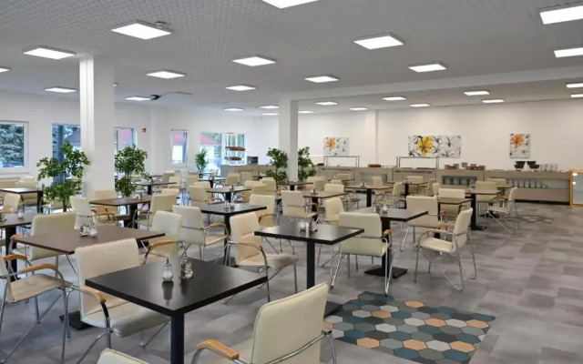 Lelle Hotel