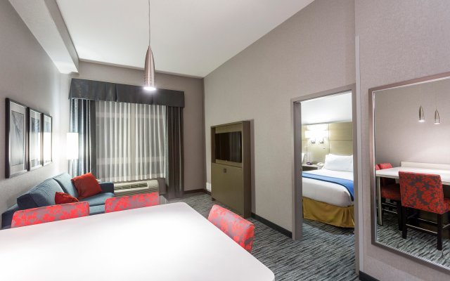 Holiday Inn Express Hotel & Suites Riverport Richmond, an IHG Hotel