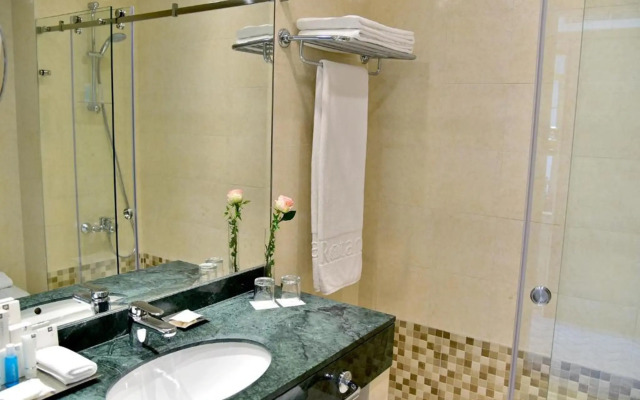 Gefinor Rotana Hotel