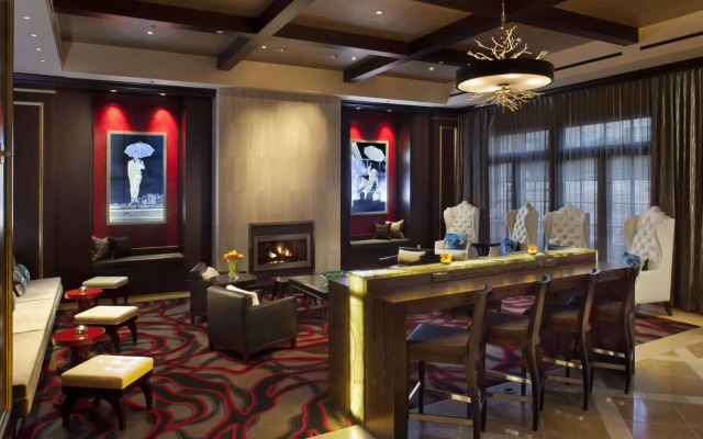 Juniper Hotel Cupertino, Curio Collection by Hilton