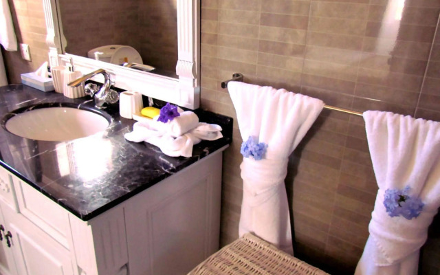Les Mariannes Wellness Sanctuary-Adults Only