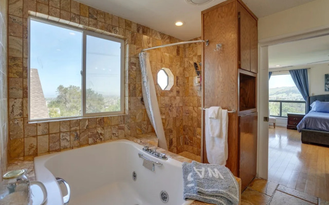 Vallejo Home w/ Spacious Deck, Hot Tub & Views