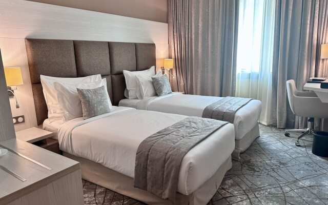 2H Hotel