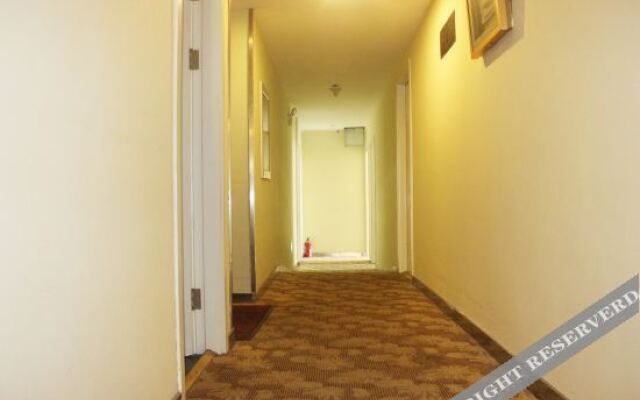 Tianyi Jinsheng Hotel (Shenyang Kaifa Avenue Subway Station)