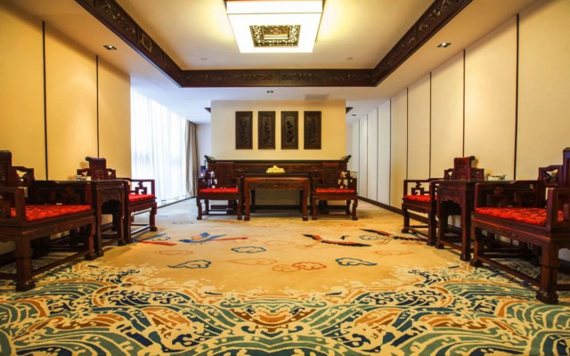 Imperial Palace Hotel