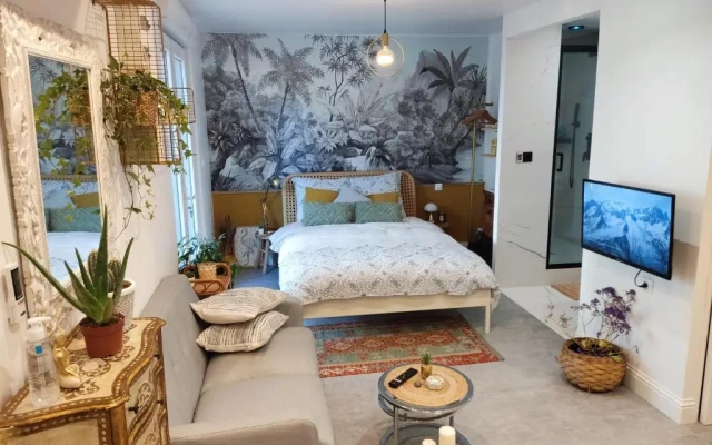 Superbe appartement avec jacuzzi avec jardin privé