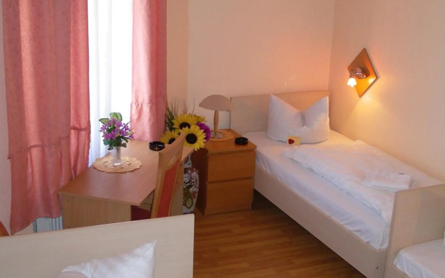 Hotel garni Djaran