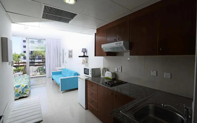 Marlita Beach Hotel Apartments