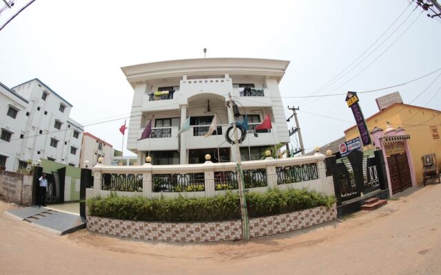 Reba Beach Resort - Hostel