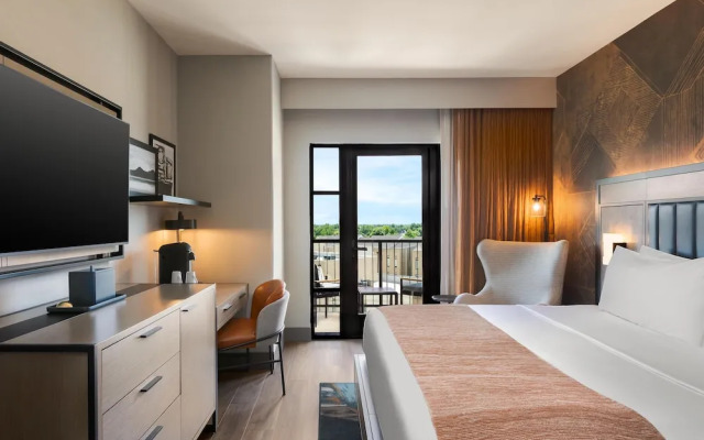 Hotel Avail Rogers, Tapestry Collection By Hilton