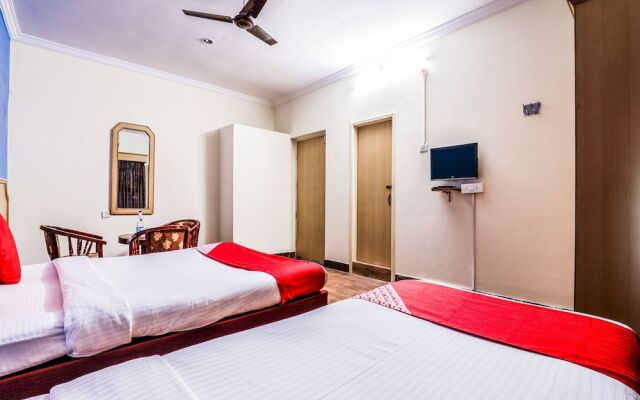 OYO 12237 Luxury Villas