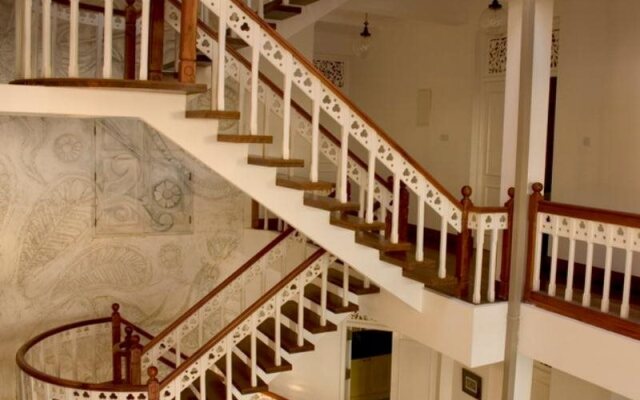 Mount Lavinia House