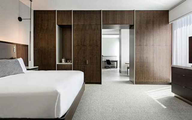 HALL Park Hotel, Autograph Collection