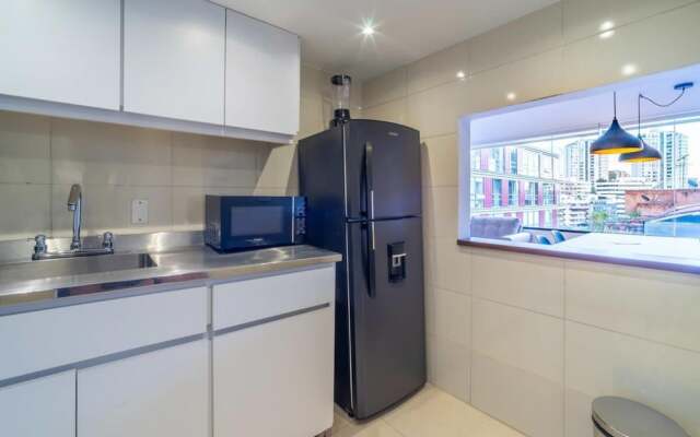 w Industrial 1BR In Cabrera