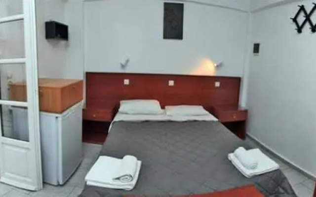 Tonia Hotel