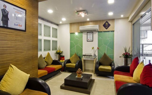 OYO Premium 091 Vile Parle East