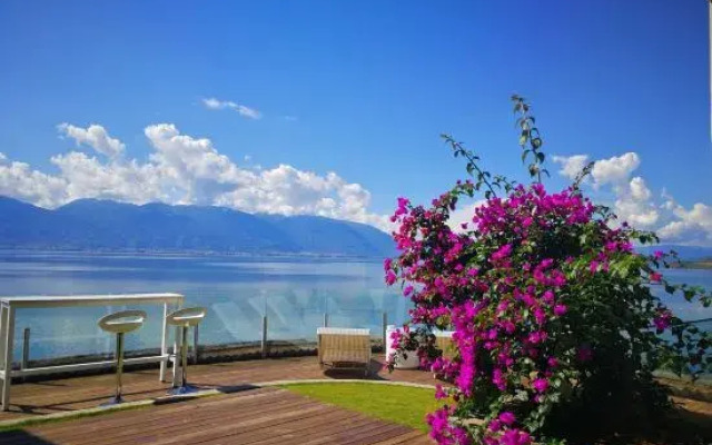 Xingyuxinyuan Lake View Holiday Hotel