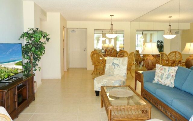 South Seas Tower 3-210