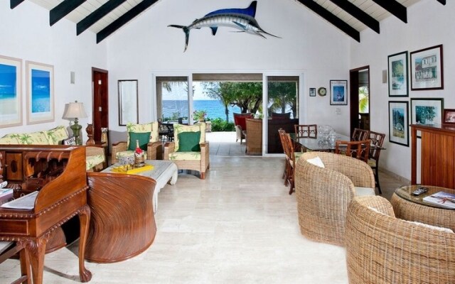 Villa Baie Longue Beach House