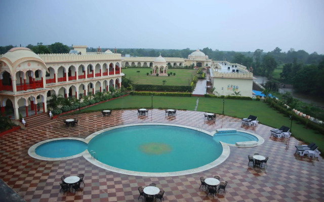 Hotel Raj Mahal