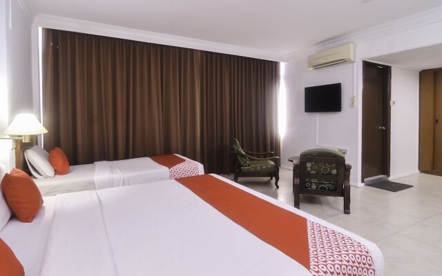 OYO 11342 Liwah Hotel
